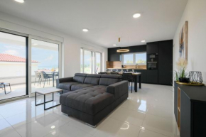 Sunset Royal Apartment I